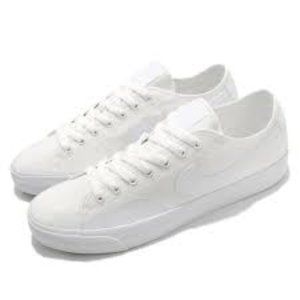 NIKE SB BLZR COURT MENS 8.5/WOMENS SIZE 10 NEW CV1658-102